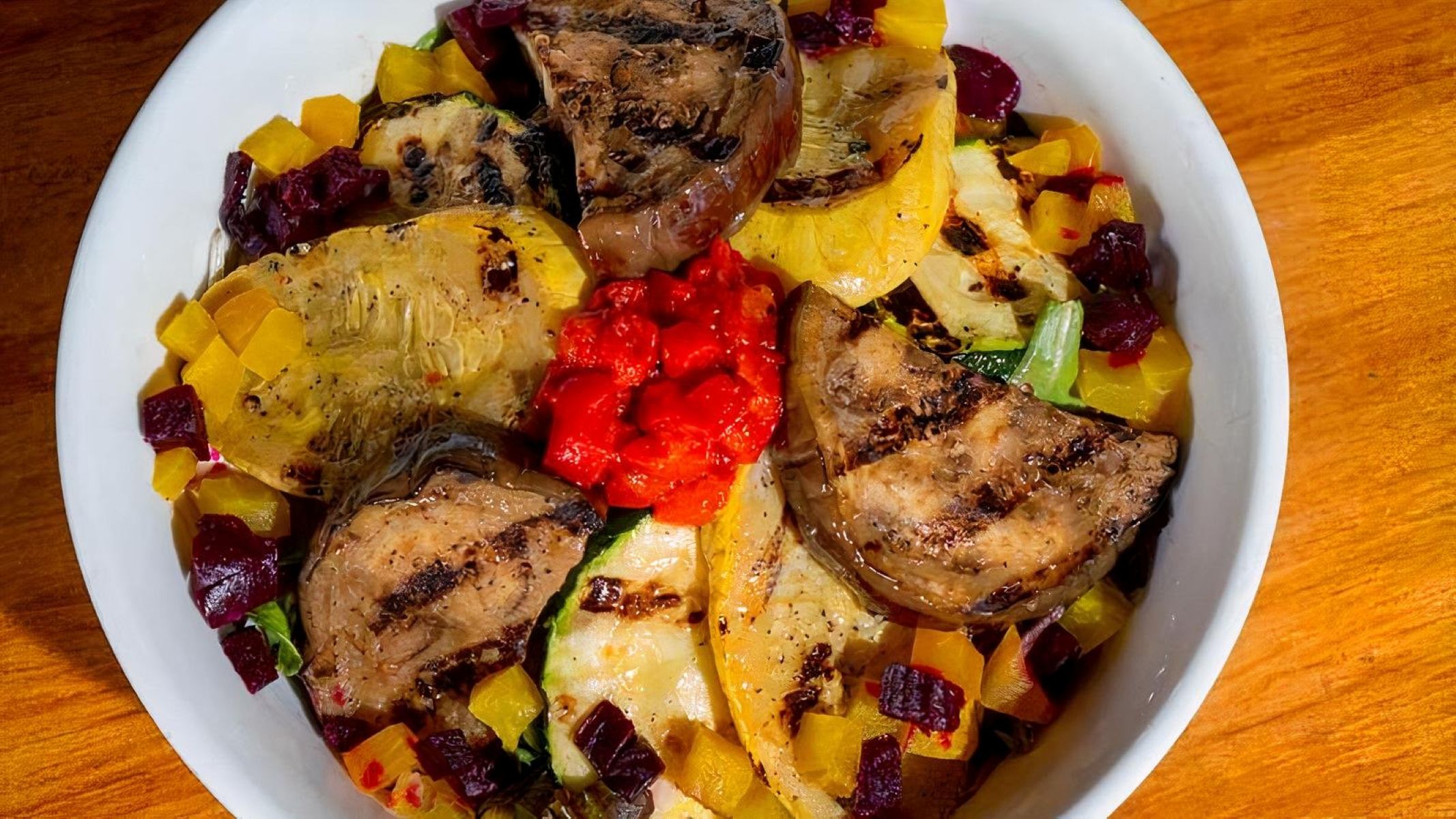 Greek Salad with Grilled Chicken